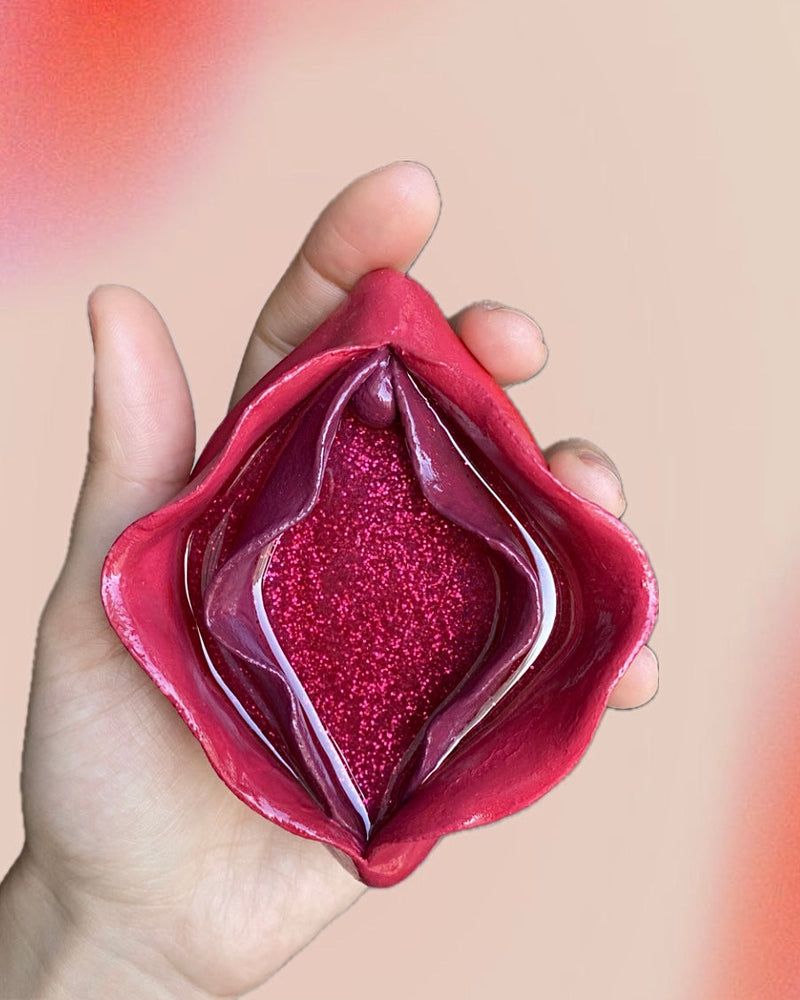 Vulva Plates
